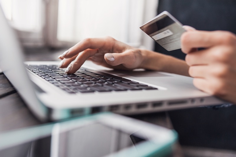 Credit Card Use Fell by Half in Early Days of Lockdown