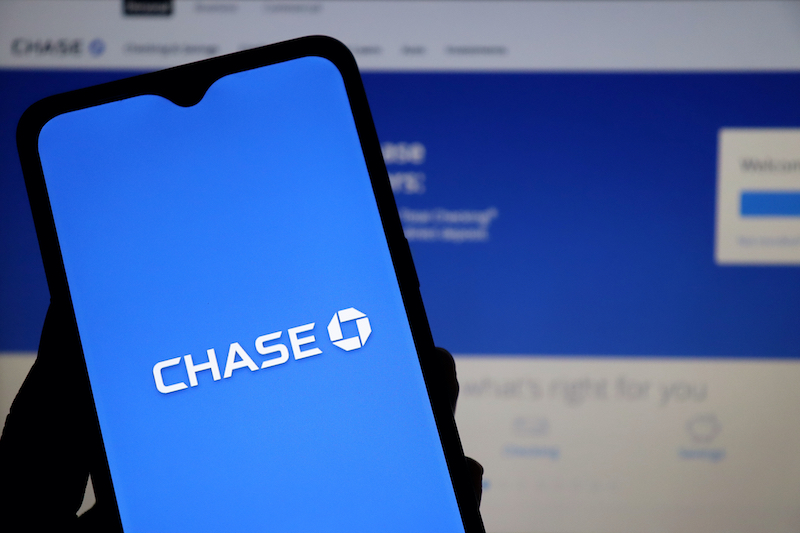 Customers Looking to Open Chase Accounts Face Waits of up to 5 Weeks